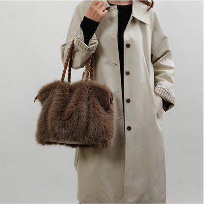Noiré Luxe Fur Handbag
